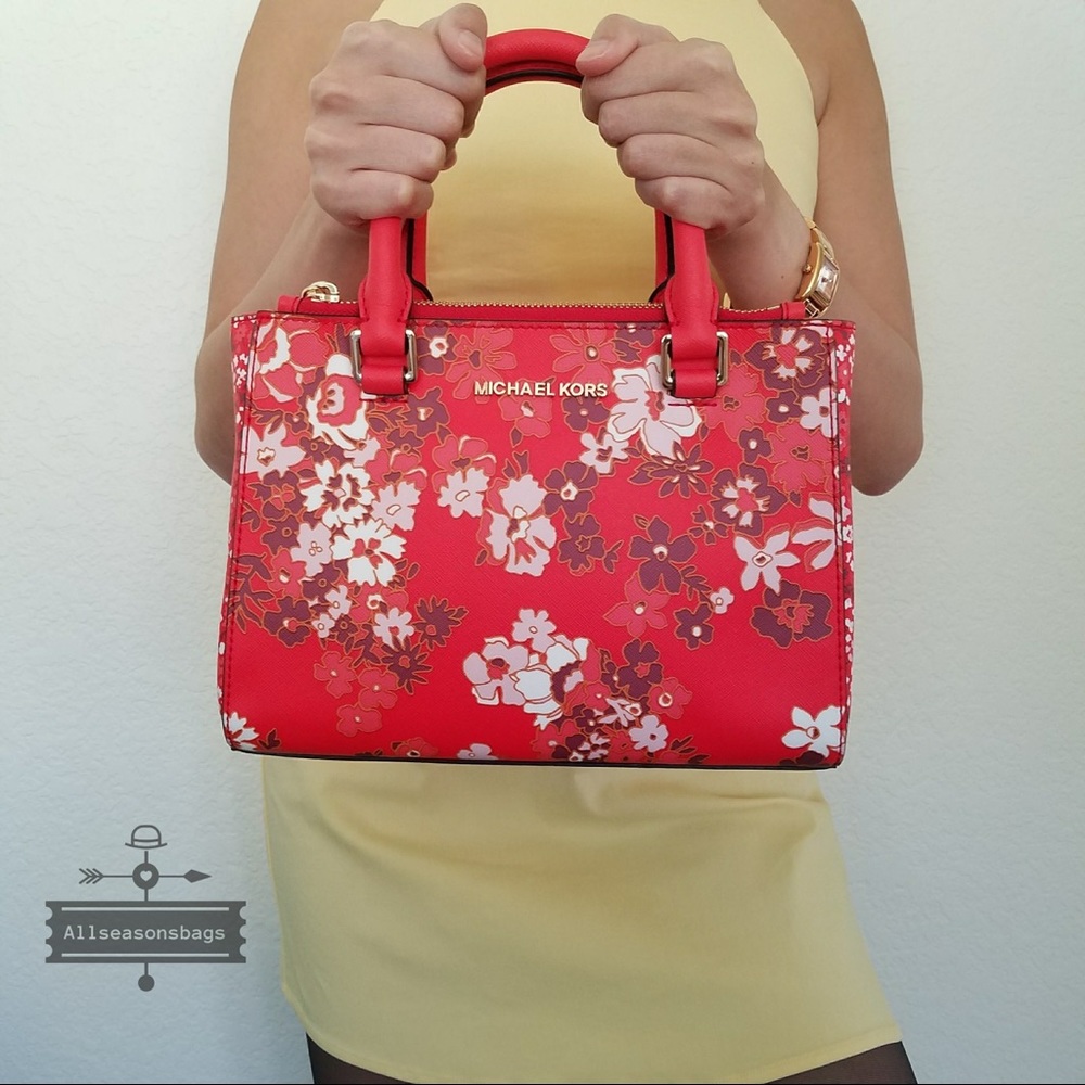 NWT Michael Kors sangria floral Xs satchel bag - Picture 4 of 6
